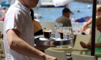 Pica u pekari 80 eura, a porcija lignji 35 eura: Ovo mjesto na Jadranu je rekorder po cijenama!