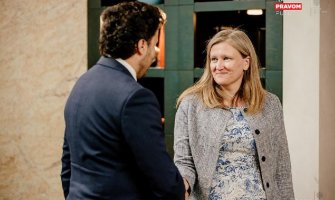 Abazović i Medoks: Zahvalnost na podršci u borbi protiv kriminala i šverca cigareta