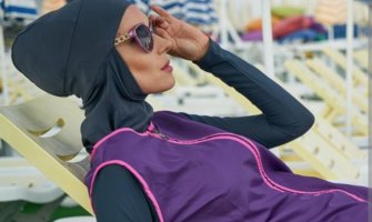 Novi trend zaludio Kineze, svi su se pomamili za facekinijem, biste li ga vi nosili na plaži?