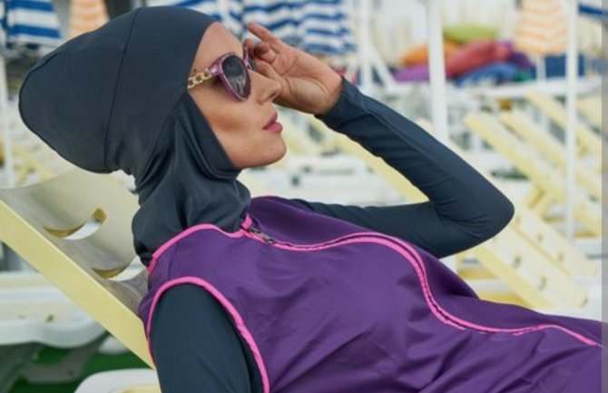 Novi trend zaludio Kineze, svi su se pomamili za facekinijem, biste li ga vi nosili na plaži?