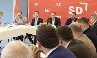 SD: Najoštrije osuđujemo napade na Adrijana Vuksanovića
