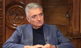 Vlahović: Stidite, se ambasadorice Vag!Vlahović: Stidite, se ambasadorice Vag!