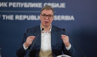 Vučić: Beograd će u Briselu da insistira na miru