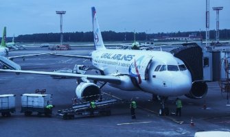 Avion ruske kompanije Ural prinudno sletio u Sibiru, nema povrijeđenih