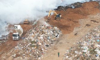 Objavljeni snimci iz vazduha zapaljene deponije u Podgorici