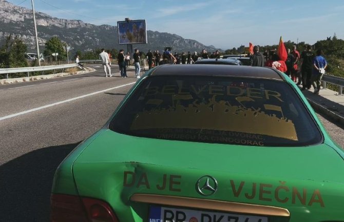 Pristalice CKP blokirale magistralu na Bogetićima