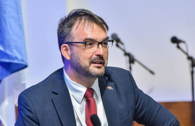 Belan: Adžić htio da u korist evropskog puta CG predloži odlaganje popisa, iznenadio ga istek mandata Vlade u kojoj je ministar