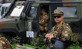 Na Kosovo stiglo 200 britanskih i 130 rumunskih vojnika