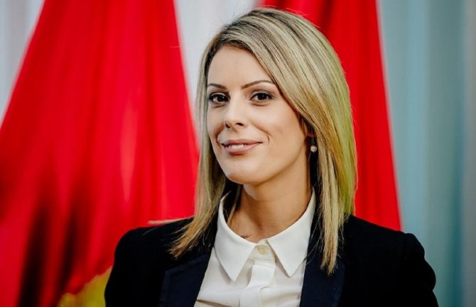 Vlada neće sjutra o popisu, odlaganje Spajićeva legitimna inicijativa