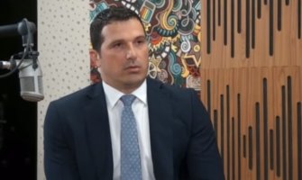 Janović: U vođenju države nema lakših i težih tema, o svakoj je potreban stav