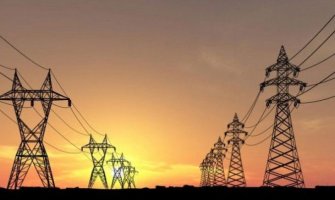 Veći dio Mahale bez struje: U požaru u Srpskoj vatra stigla do stubova