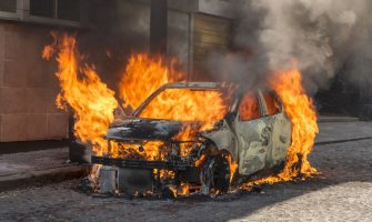 Budva: Budvanin poslat u Spuž zbog paljenja luksuznog džipa BMW