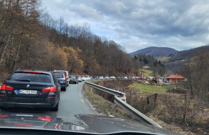 Tri osobe povrijeđene u saobraćajnom udesu na putu Bijelo Polje – Mojkovac