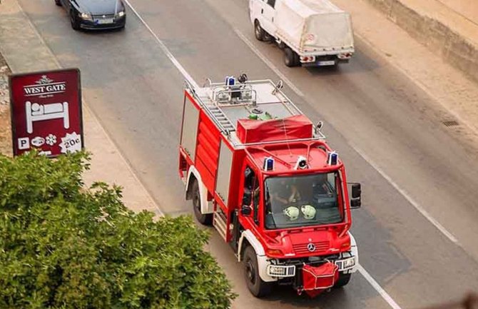 Bar: Brzom intervencijom vatrogasaca kuća spašena od požara