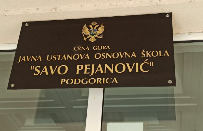 Prekršajna prijava za učenika OŠ „Savo Pejanović“ koji je nasrnuo na nastavnika