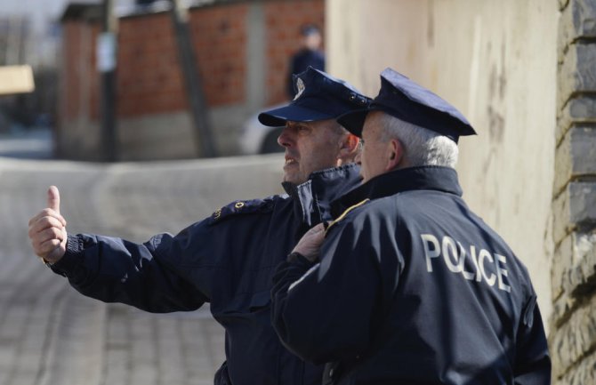 UŽAS NA KOSOVU I METOHIJI! Tijelo pronađeno u jami punoj vode, policija na terenu