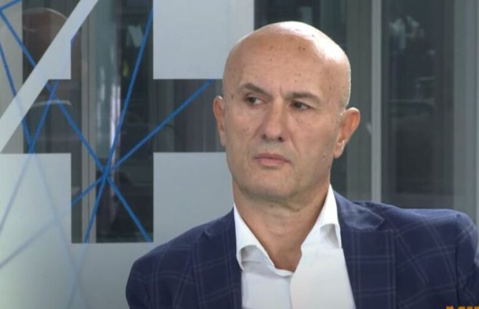 Laković: Zajedničke aktivnosti Skupštine i Vlade moramo dogovarati, DPS jeftino manipuliše