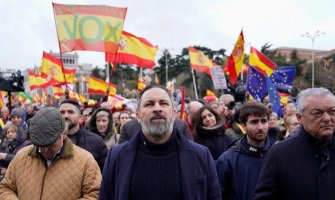 Protesti u Madridu: Traže ostavku premijera zbog zakona o amnestiranju katalonskih separatista