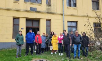 Protest stanara zgrade u Bijelom Polju: Iznijeće krevete i 