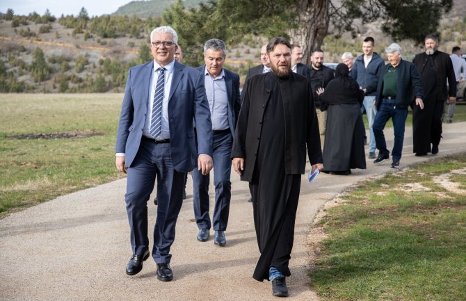 Mandić u posjeti manastiru Dubočica