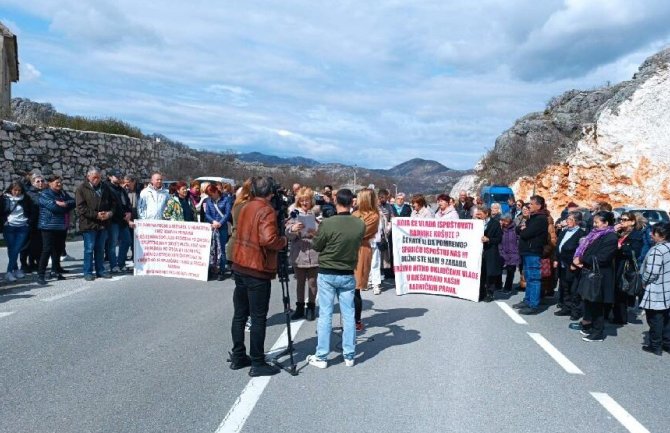 Radnici nekadašnje “Košute” za sjutra najavili novu blokadu puta