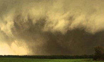 SAD na nogama: Vanredno stanje zbog najavljenih tornada