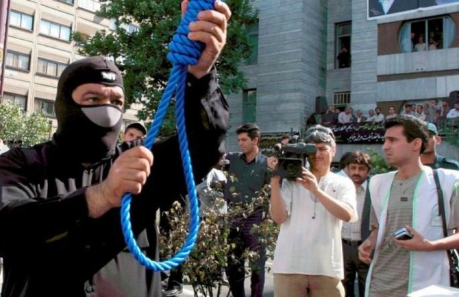 U Iranu prošle godine pogubljeno više od 800 ljudi