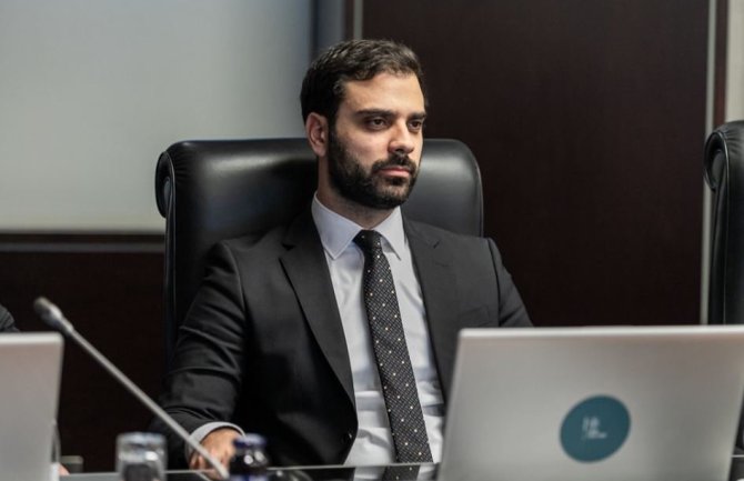 Radulović: Iznos od 509.000 eura vraćen na račun Aerodroma Crne Gore