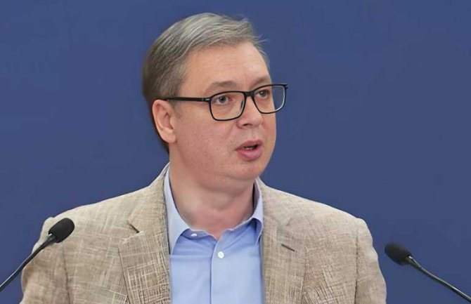 Vučić: 