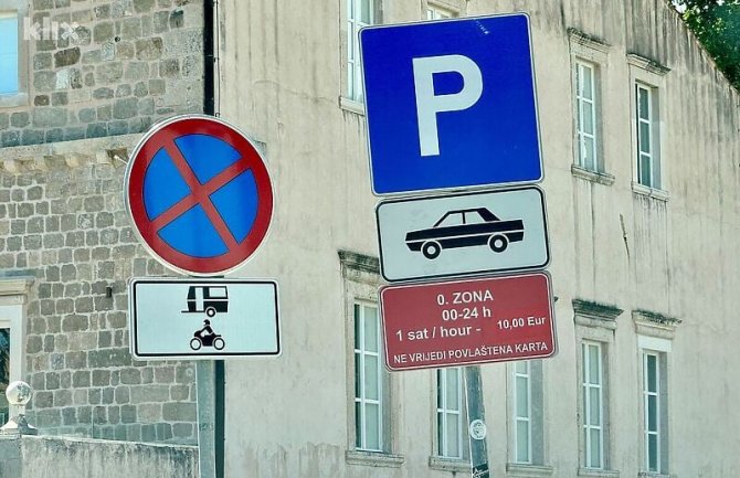 Astronomske cijene parkinga u Dubrovniku: Sat vremena košta 10 eura, dnevna karta 200 eura