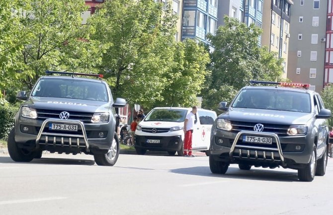 Žena i dvoje djece pronađeni mrtvi u stanu muškarca koji se sinoć ubio u Tuzli