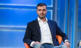 Manojlović: Ostajemo u izbornoj trci, naša lista oborena fantomskim potpisima