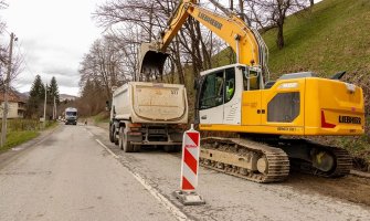 Dionica je dugačka 32 kilometra. Obično se pređe za nekih pola sata. U sadašnjim uslovima to je sat i po vožnje.