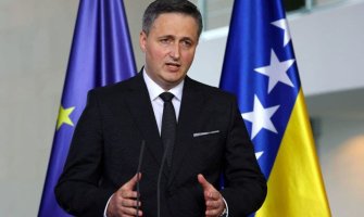 Bećirović: Rezolucija o Srebrenici čista kao suza, mi nikome nismo plaćali 500.000 dolara da bude uzdržan