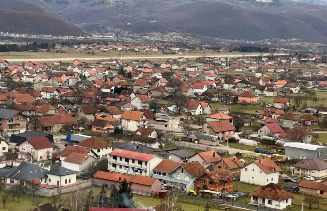 Gradnja treće dionice auto – puta će zaobići beranska naselja: Brdska varijanta sprečava rušenje kuća