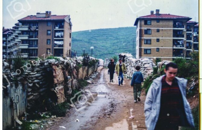 Godišnjica masakra na Dobrinji: Da li je svijet naučio lekcije dok posmatra šta se radi u Gazi?