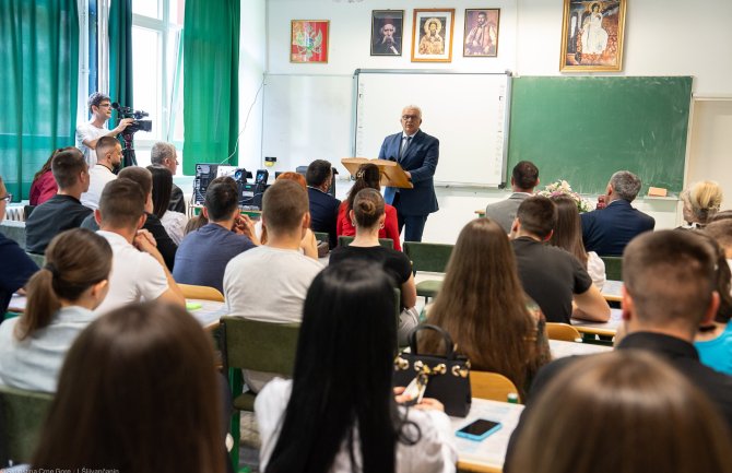 Mandić posjetio Srednju stručnu školu u Pljevljima