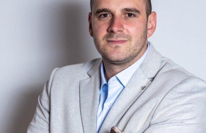 Čukić DPS-u: Niko neće sa vama, gospodo Otpisani, ostajete u klupama opozicije