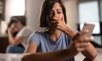 Muškarac koji vara ženu 12 godina otkrio znakove koji ukazuju na preljubu