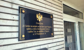 Podgoričanka optužila socijalne radnice: Ministarstvo ispituje njene navode