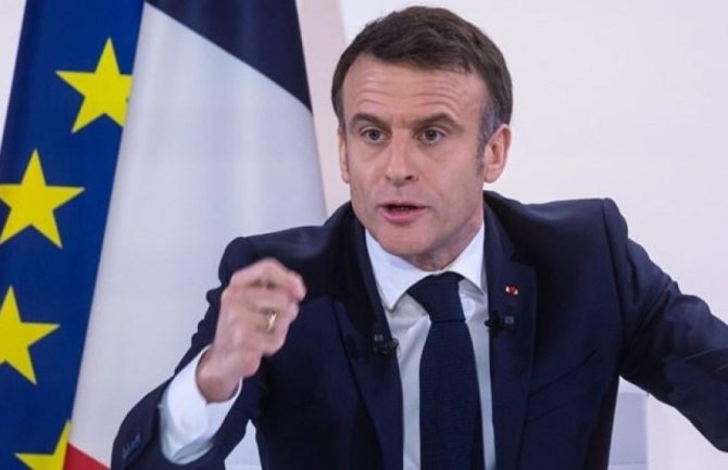 Makron rekao da će Francuska poslati Ukrajini borbene avione Miraž