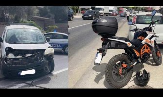 Bar: Sudar automobila i motora, povrijeđen mladić