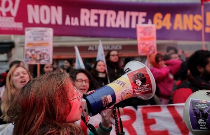 Stotine hiljada učesnika demonstracija zbog jačanja krajnje desnice širom Francuske