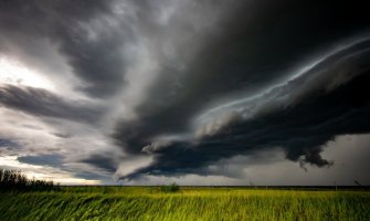 Na jugu Kine poplave i klizišta, poginulo najmanje devet osoba