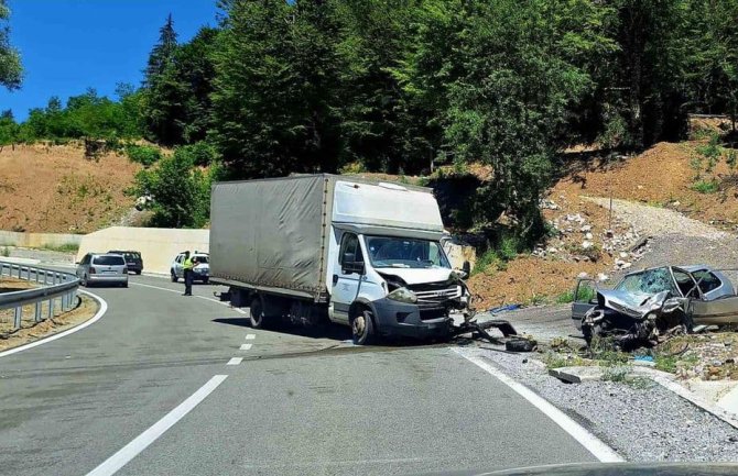 Udes na putu Kolašin - Mateševo, poginula jedna osoba