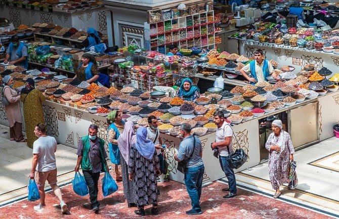 Azijska zemlja zabranila hidžab iako ima 98 posto muslimanskog stanovništva