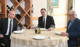 Vučić opet u „misiji” na Petrovdan?