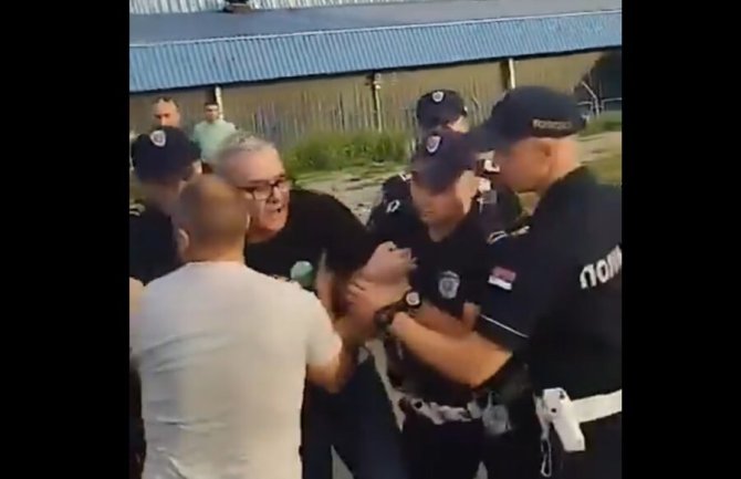 Blokada pruge u Loznici zbog Jadra, uhapšeni aktivisti Nebojša Petković i Zlatko Kokanović