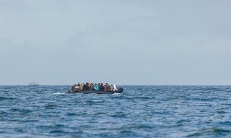 Turska obalska straža: Čamac koji je prevozio migrante udario u stijenu i potonuo, sedam osoba poginulo