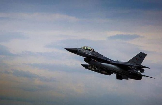 Norveška će dati Ukrajini šest borbenih aviona F-16